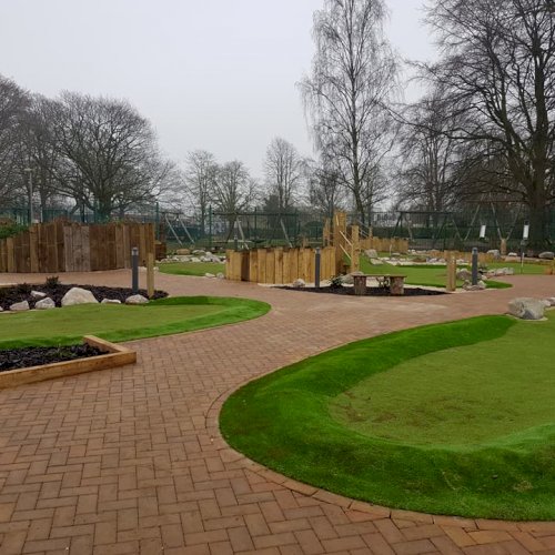 Mini golf activities